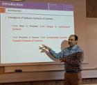 Ismail Bouassida de la Universitat de Sfax impartint un seminari